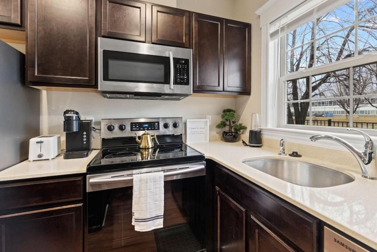 Stylish And Comfortable 1-Br In The Heart Of Детройт Экстерьер фото